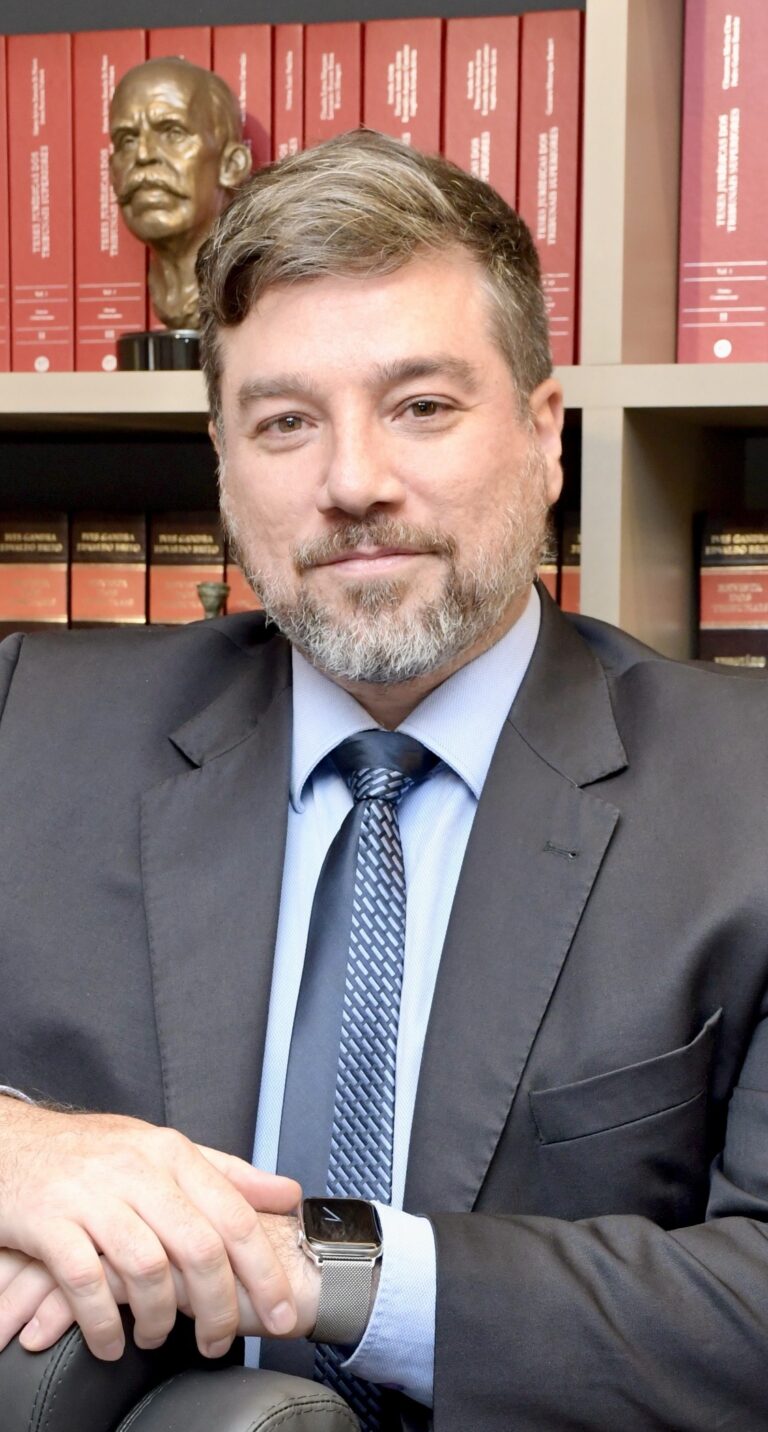 Eduardo Gerhardt Martins - advogado tributarista Porto Alegre, consultoria fiscal empresarial, planejamento tributário, Eduardo Gerhardt Martins, compliance tributário